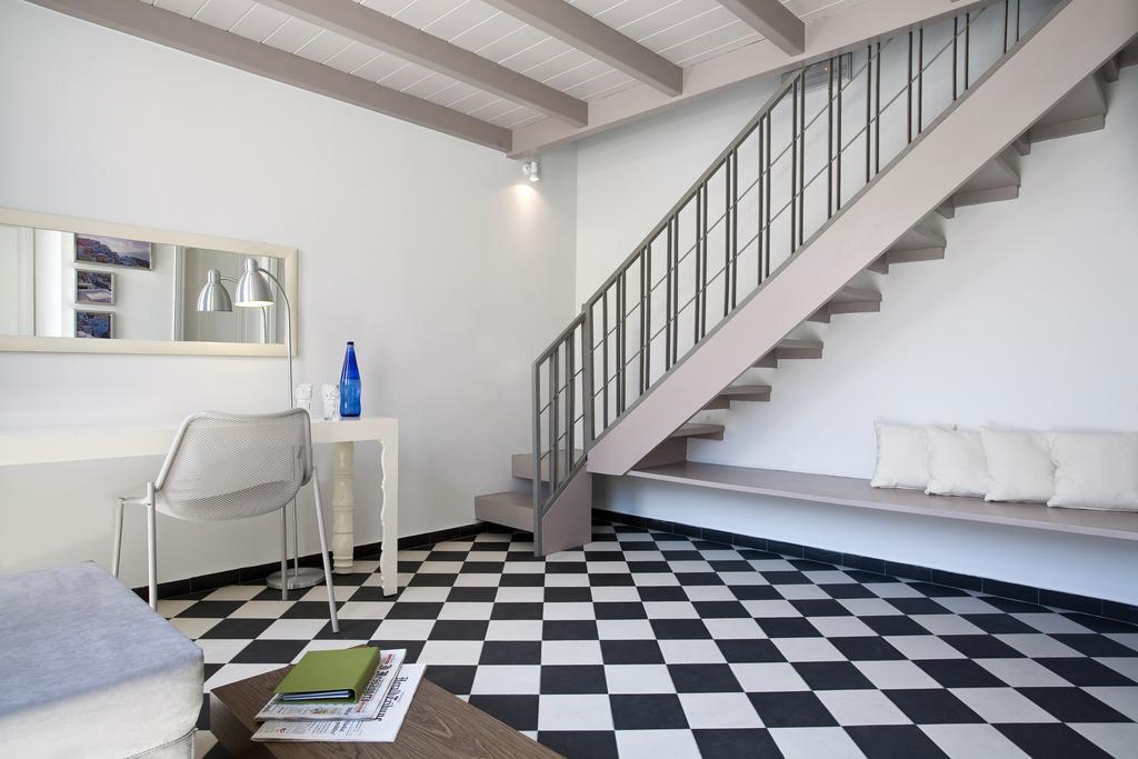Rose Bay Hotel Kamári Zewnętrze zdjęcie