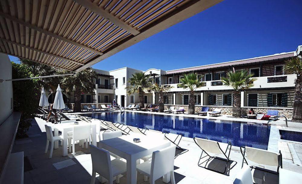 Rose Bay Hotel Kamári Zewnętrze zdjęcie
